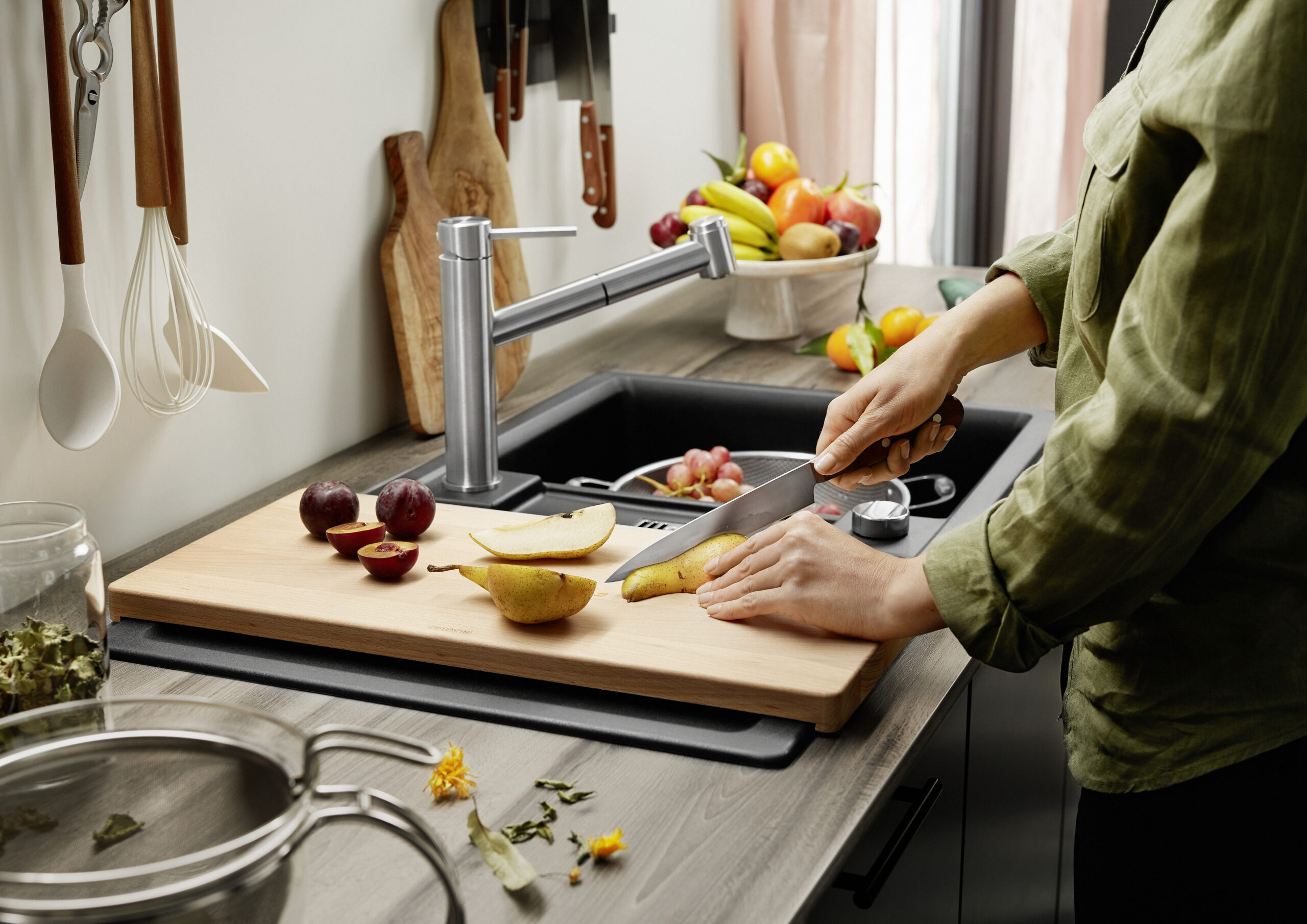 Schneidbrett aus wertigem Kunststoff in weiß (210521)