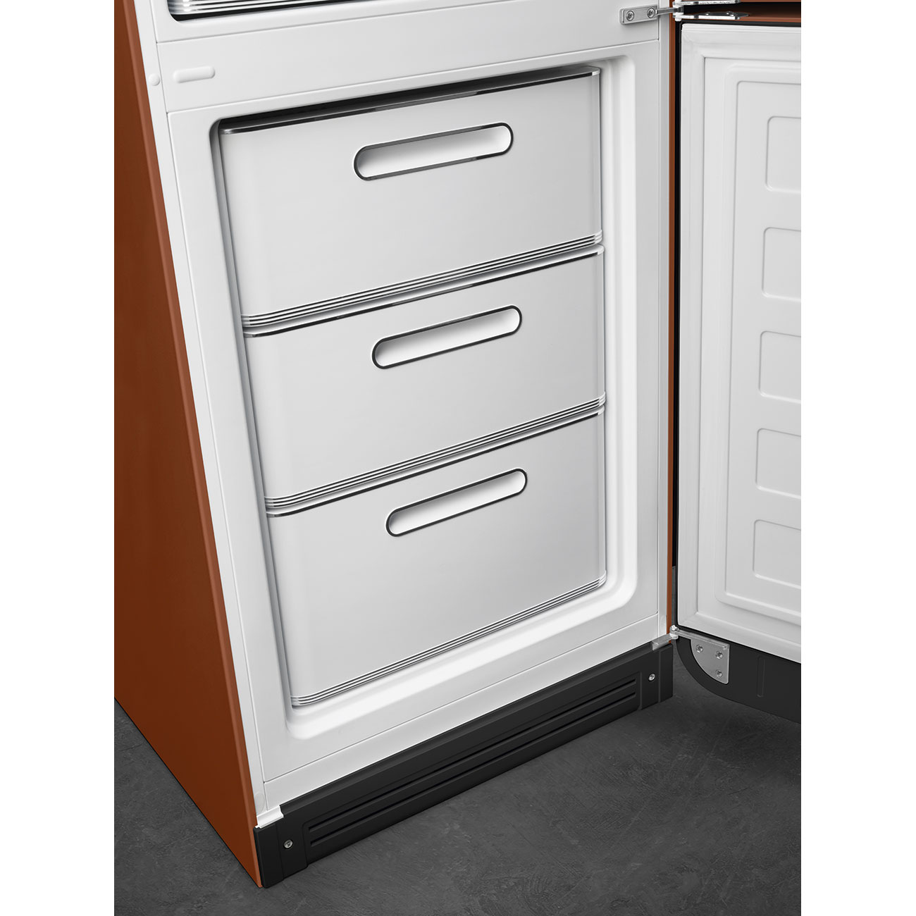 Smeg FAB32RACM6 Retro-Kühl-/Gefrierkombination in Amber Clay – Galerieansicht 4