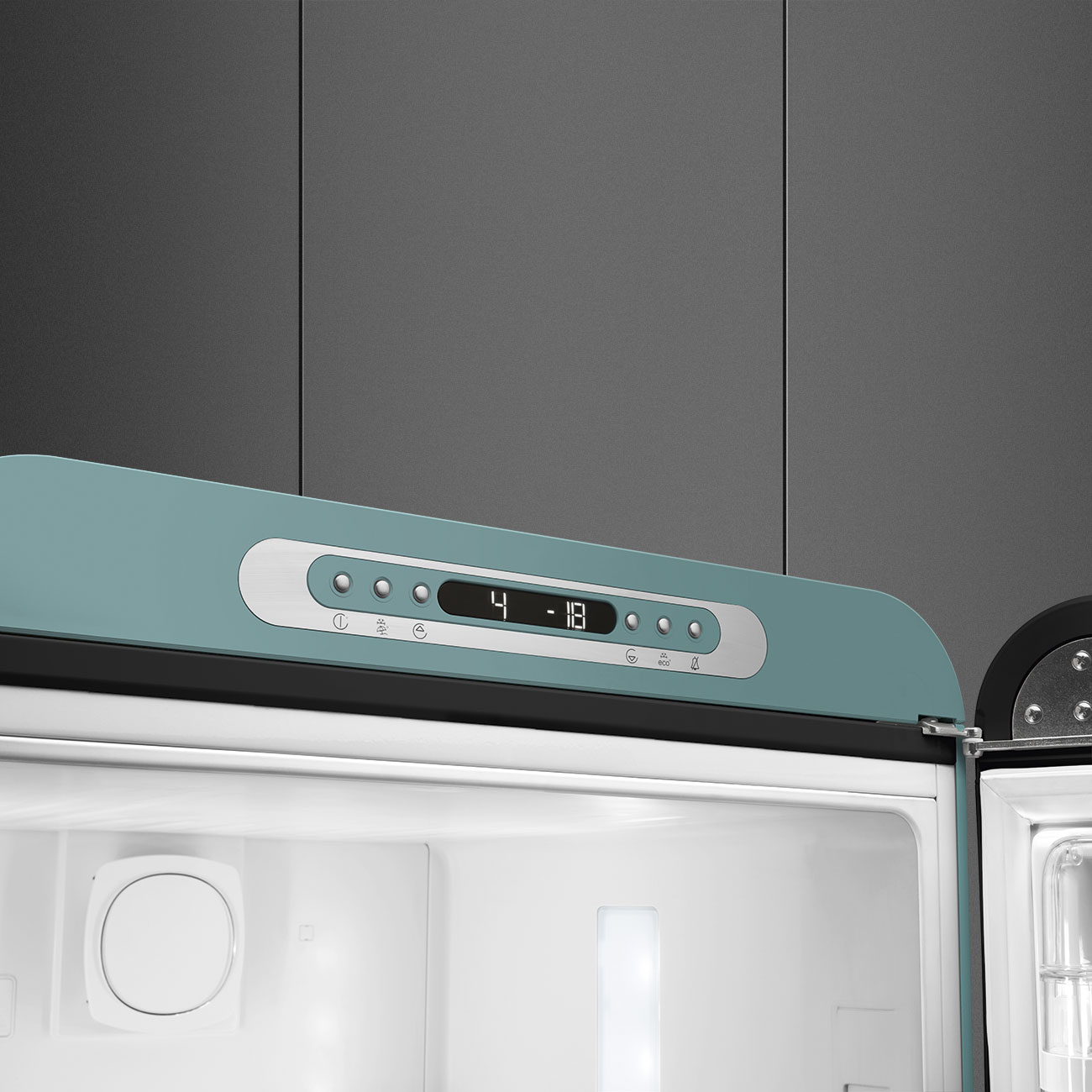 Smeg FAB32REGM6 Retro-Kühl-/Gefrierkombination in Emerald Green-Matt – Galerieansicht 5