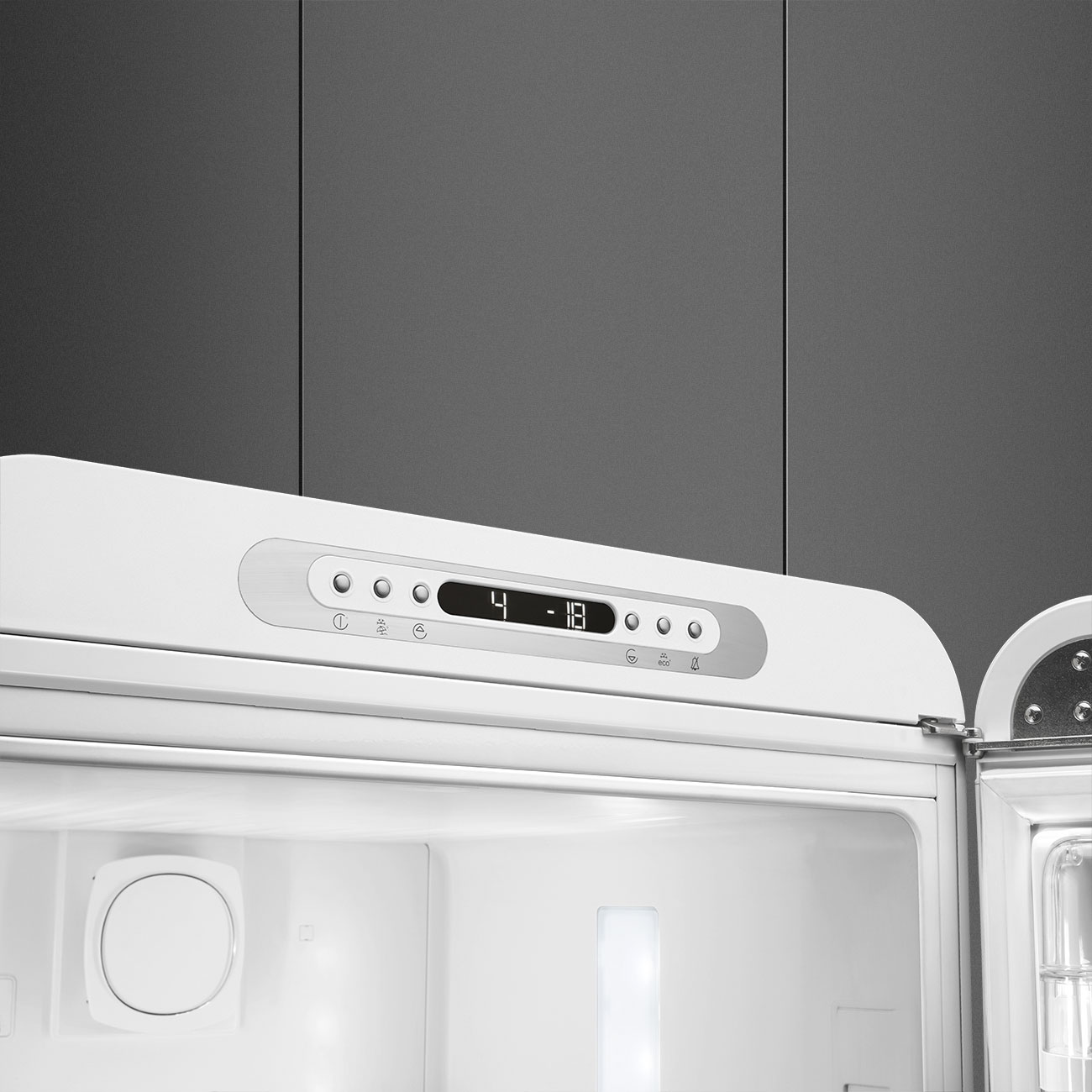 Smeg FAB32RWHM6 Retro-Kühl-/Gefrierkombination in Weiß-Matt – Galerieansicht 5