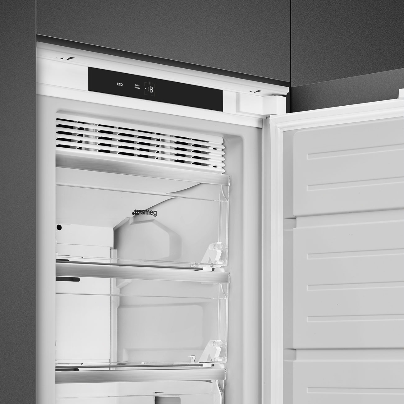 Smeg S9F174DND Einbau-Gefrierschrank – Galerieansicht 2