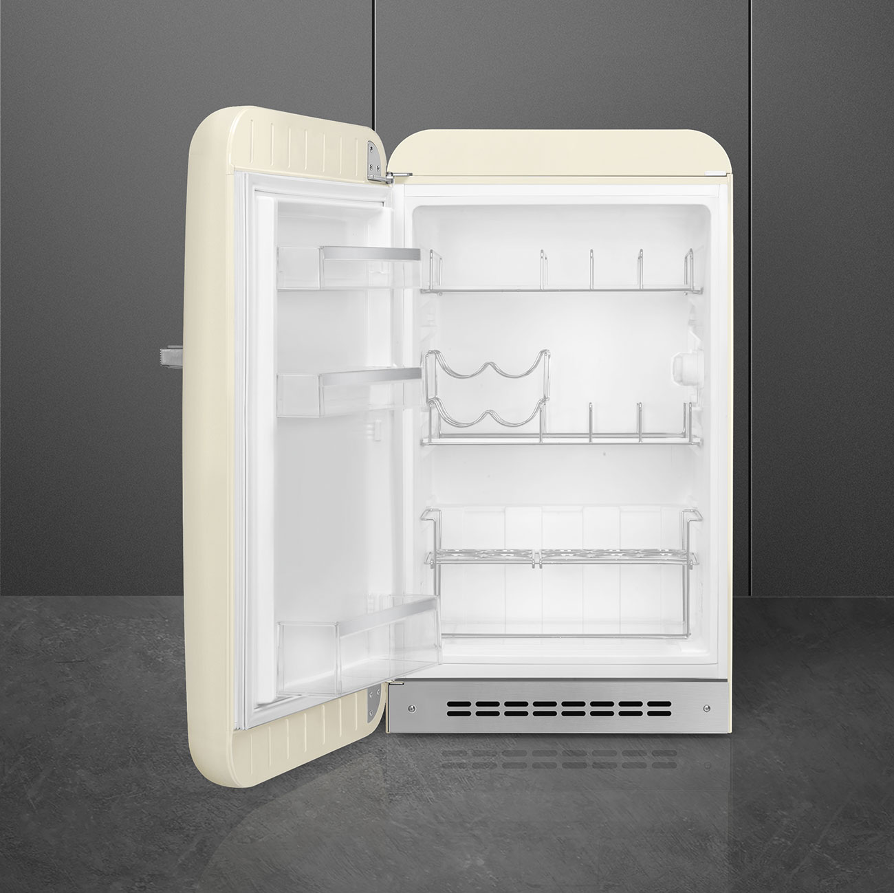 Smeg FAB10HLCR6 Minibar Getränkecenter Creme – Innenansicht
