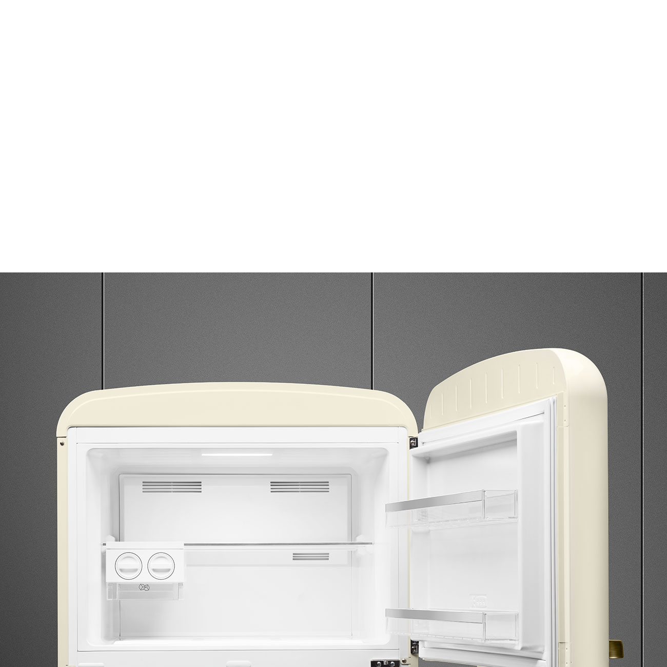 Smeg FAB50RCRB5 Retro-Kühlschrank Creme – Galerieansicht 2