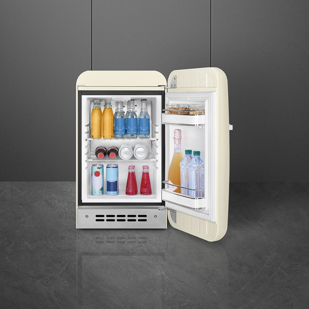 Smeg FAB5RCR6 Minibar Retrokühlschrank Creme – Detailansicht