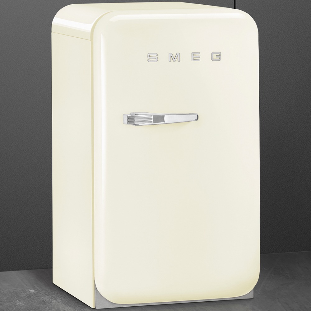 Smeg FAB5RCR6 Minibar Retrokühlschrank Creme – Innenansicht