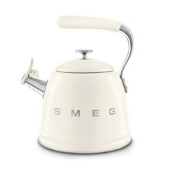 Smeg WKF01CR Wasserkessel in Creme